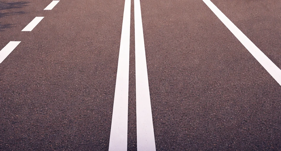 Gambar - Marka Jalan Garis Membujur